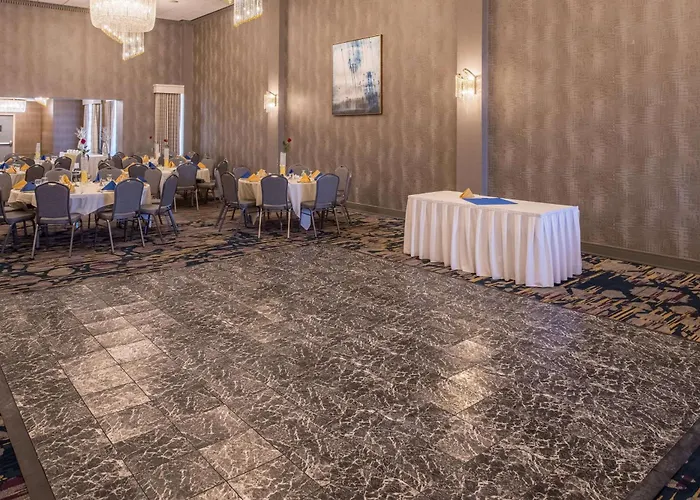 Doubletree By Hilton Utica